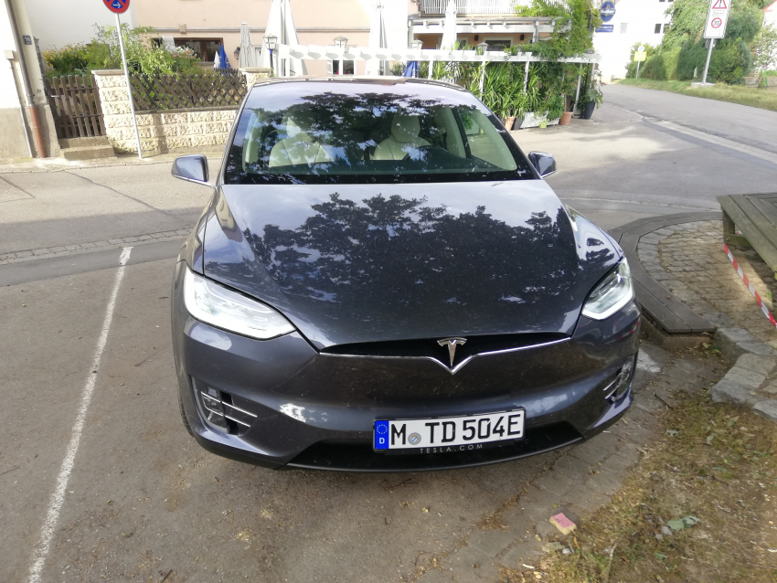 Tesla Model X P100D